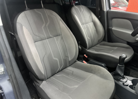 Renault LOGAN Expression Flex 1.6 16V 4p 2017 Flex