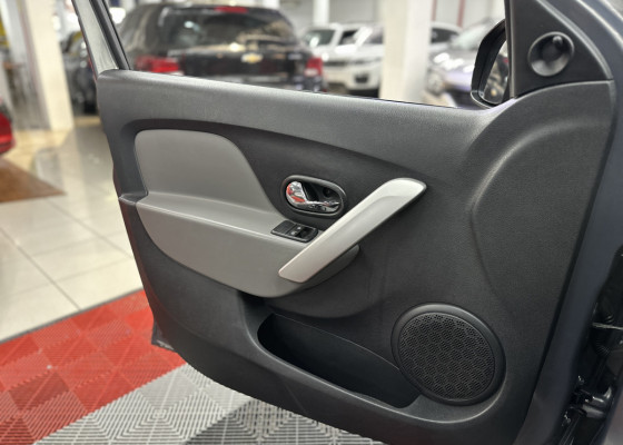 Renault LOGAN Expression Flex 1.6 16V 4p 2017 Flex