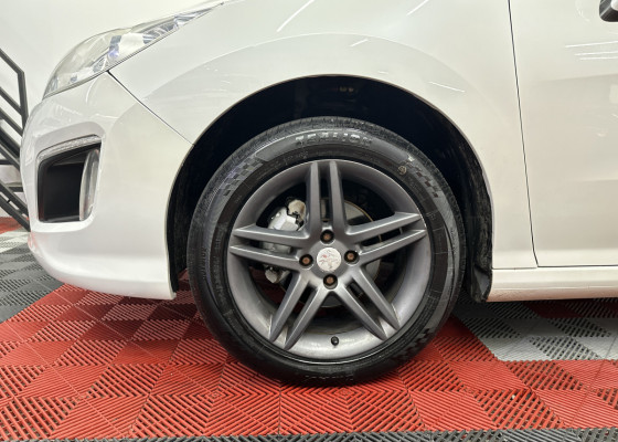 Peugeot 308 Allure 2.0 Flex 16V 5p Aut. 2015 Flex