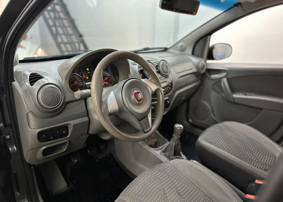 Fiat Palio ATTRACTIVE 1.0 EVO Fire Flex 8v 5p 2013 Flex