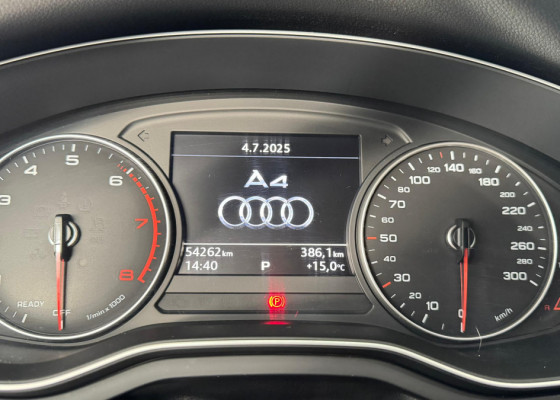 Audi A4 Attraction 2.0 TFSI 190cv S tronic 2017 Gasolina