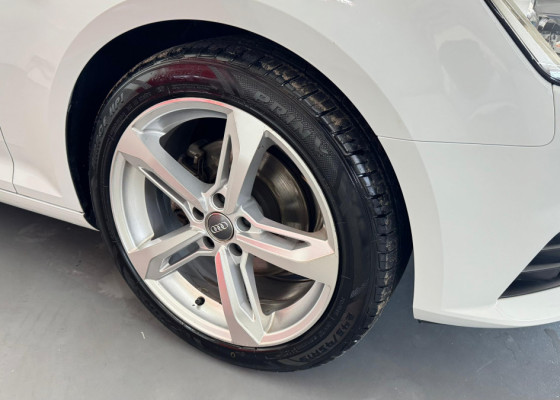 Audi A4 Attraction 2.0 TFSI 190cv S tronic 2017 Gasolina