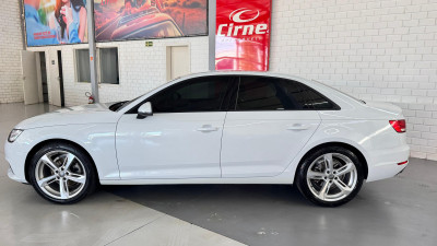 Audi A4 Attraction 2.0 TFSI 190cv S tronic 2017 Gasolina