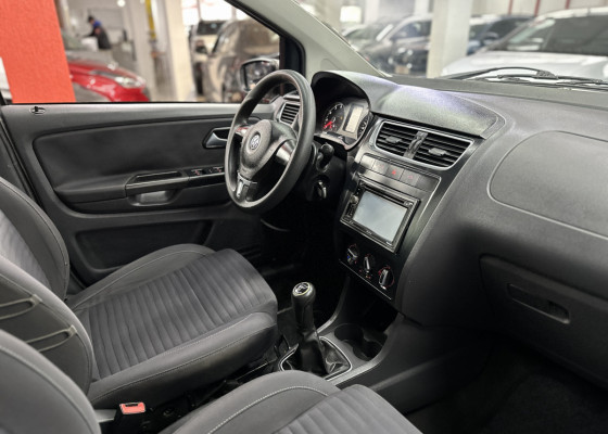 VW - VolksWagen CROSSFOX 1.6 Mi Total Flex 8V 5p 2012 Flex