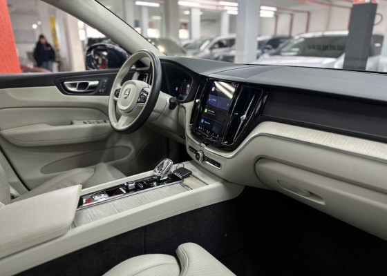 Volvo XC 60 T-8 HÍBRIDO INSCRIPTION 2.0 5p 2022 Gasolina