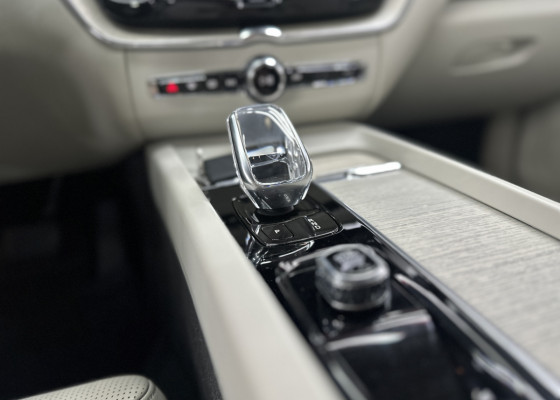 Volvo XC 60 T-8 HÍBRIDO INSCRIPTION 2.0 5p 2022 Gasolina