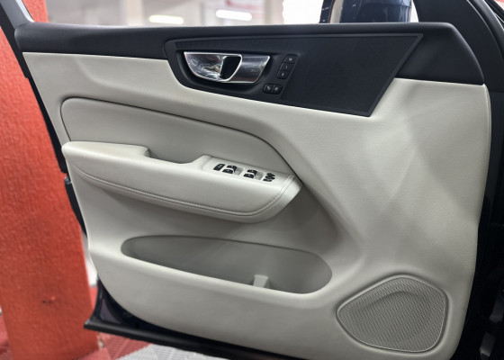 Volvo XC 60 T-8 HÍBRIDO INSCRIPTION 2.0 5p 2022 Gasolina