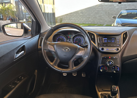 Hyundai HB20X Style 1.6 Flex 16v Mec. 2017 Flex