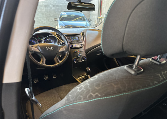 Hyundai HB20X Style 1.6 Flex 16v Mec. 2017 Flex