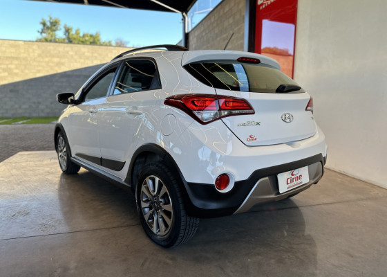 Hyundai HB20X Style 1.6 Flex 16v Mec. 2017 Flex