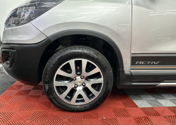 GM - Chevrolet SPIN ACTIV 1.8 8V Econo. Flex 5p Aut. 2016 Flex