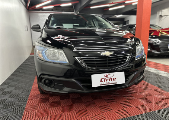 GM - Chevrolet ONIX HATCH LT 1.0 8V FlexPower 5p Mec. 2013 Flex