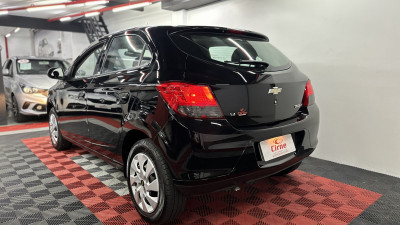 GM - Chevrolet ONIX HATCH LT 1.0 8V FlexPower 5p Mec. 2013 Flex
