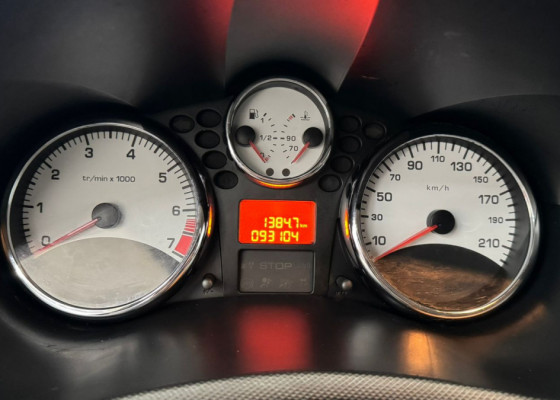 Peugeot 207 XR 1.4 Flex 8V 3p 2013 Flex