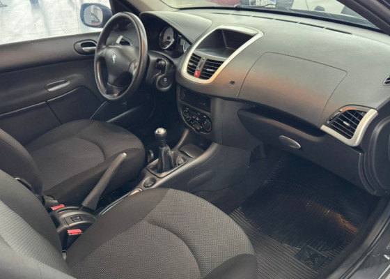 Peugeot 207 XR 1.4 Flex 8V 3p 2013 Flex