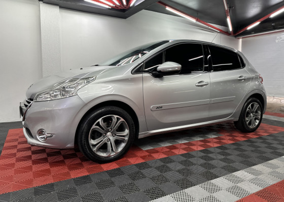 Peugeot 208 Griffe 1.6 Flex 16V 5p Aut. 2016 Flex