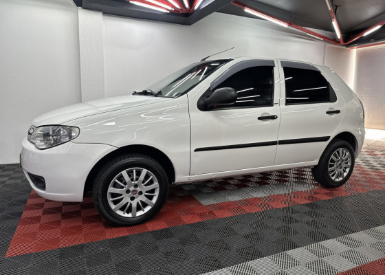 Fiat Palio 1.0 ECONOMY Fire Flex 8V 4p 2014 Flex