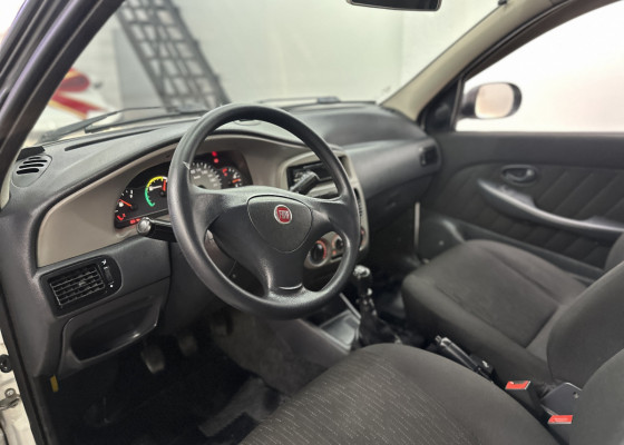 Fiat Palio 1.0 ECONOMY Fire Flex 8V 4p 2014 Flex