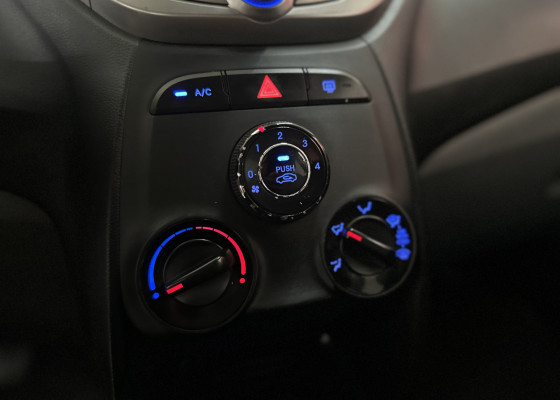 Hyundai HB20S C.Plus/C.Style 1.6 Flex 16V Mec.4p 2015 Flex