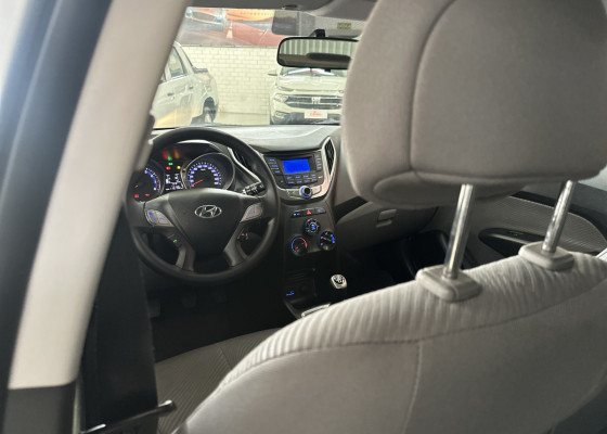 Hyundai HB20S C.Plus/C.Style 1.6 Flex 16V Mec.4p 2015 Flex