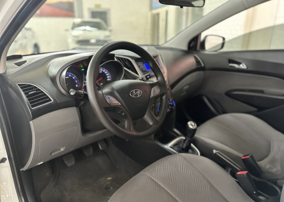 Hyundai HB20S C.Plus/C.Style 1.6 Flex 16V Mec.4p 2015 Flex