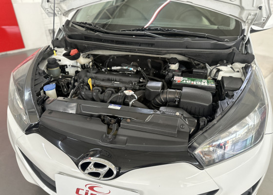 Hyundai HB20S C.Plus/C.Style 1.6 Flex 16V Mec.4p 2015 Flex