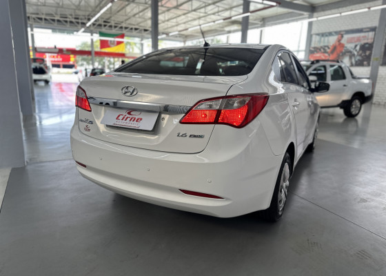 Hyundai HB20S C.Plus/C.Style 1.6 Flex 16V Mec.4p 2015 Flex
