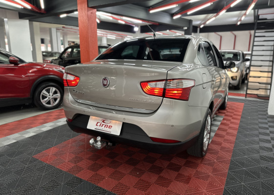 Fiat Grand Siena ESSENCE Dual. 1.6 Flex 16V 2015 Flex