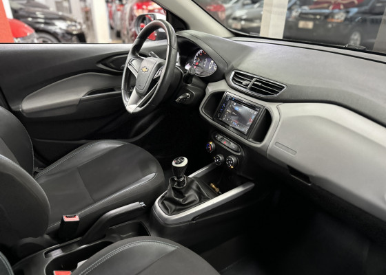 GM - Chevrolet ONIX HATCH LT 1.0 8V FlexPower 5p Mec. 2019 Flex