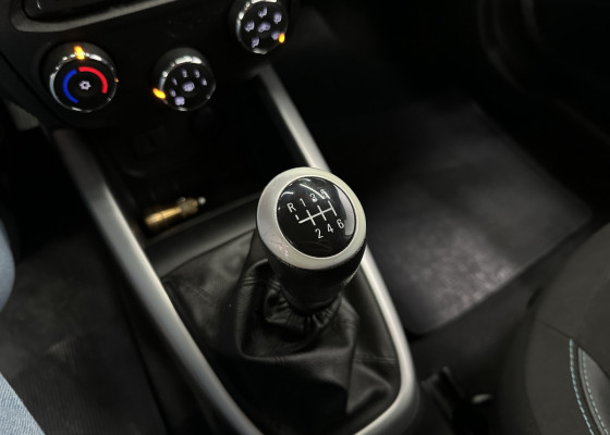 GM - Chevrolet ONIX HATCH LT 1.0 8V FlexPower 5p Mec. 2019 Flex