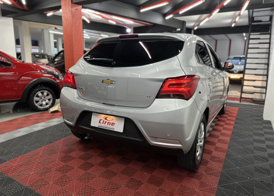 GM - Chevrolet ONIX HATCH LT 1.0 8V FlexPower 5p Mec. 2019 Flex