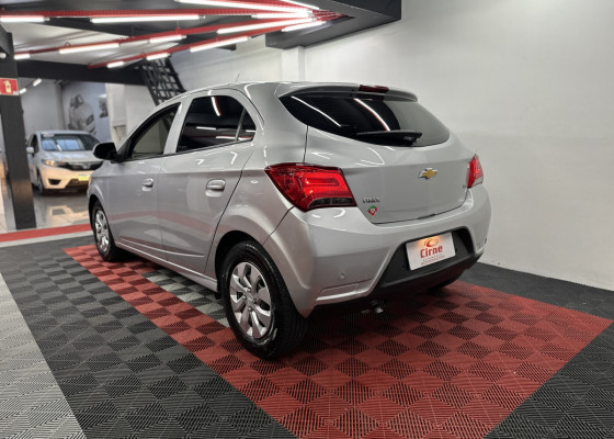 GM - Chevrolet ONIX HATCH LT 1.0 8V FlexPower 5p Mec. 2019 Flex