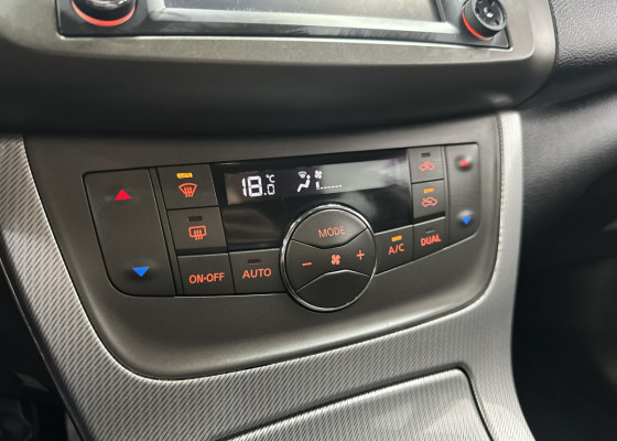 Nissan Sentra SL 2.0/ 2.0 Flex Fuel 16V Aut. 2015 Flex