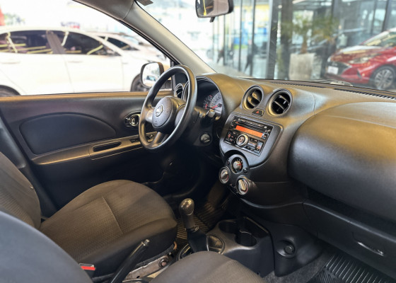 Nissan MARCH SV 1.6 16V Flex Fuel 2013 Flex Flex
