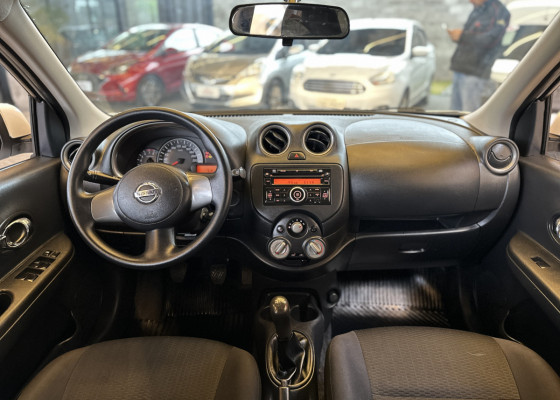 Nissan MARCH SV 1.6 16V Flex Fuel 2013 Flex Flex