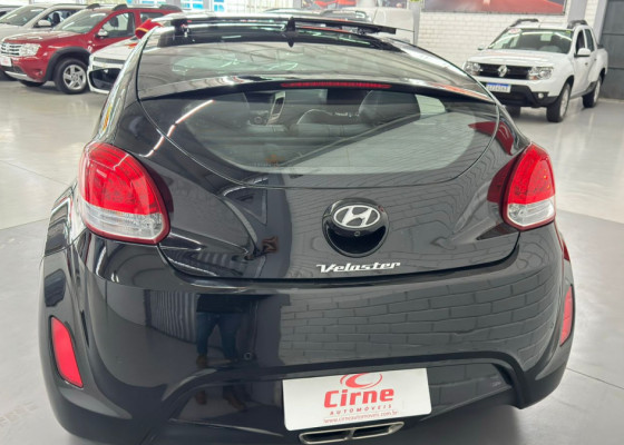 Hyundai Veloster 1.6 16V  140cv Aut. 2013 Gasolina
