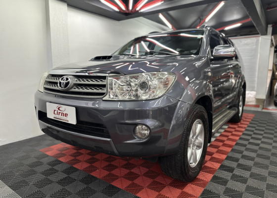 Toyota Hilux SW4 SRV 4x4 4.0 V6 24V Aut. 2011 Gasolina Gasolina