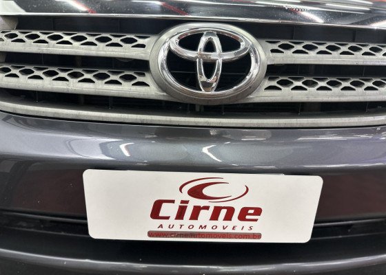 Toyota Hilux SW4 SRV 4x4 4.0 V6 24V Aut. 2011 Gasolina Gasolina