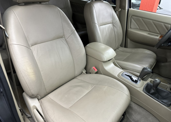 Toyota Hilux SW4 SRV 4x4 4.0 V6 24V Aut. 2011 Gasolina Gasolina