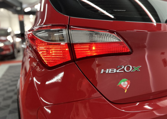 Hyundai HB20X Style 1.6 Flex 16V Aut. 2014 Flex