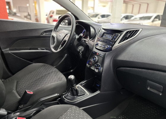 Hyundai HB20 Unique 1.0 Flex 12V Mec. 2019 Flex