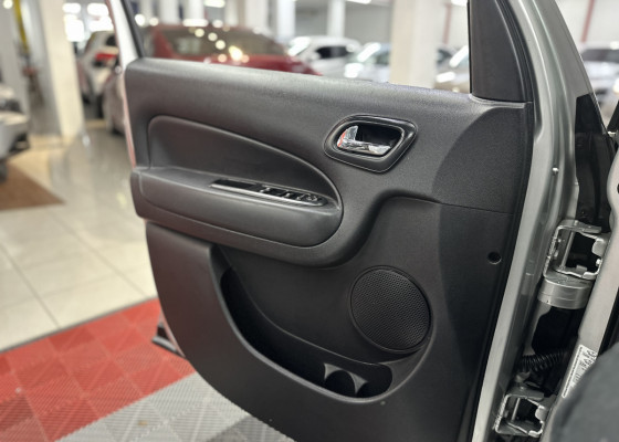 Citroën C3 Picasso GLX 1.5 Flex 8V 5p Mec. 2013 Flex