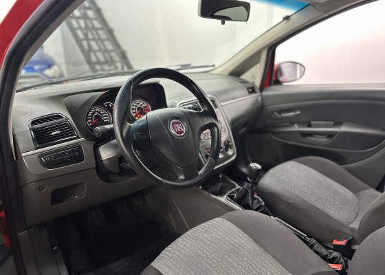 Fiat Punto ESSENCE 1.6 Flex 16V 5p 2011 Flex