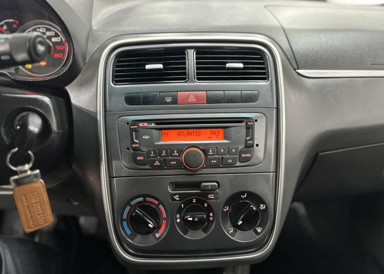 Fiat Punto ESSENCE 1.6 Flex 16V 5p 2011 Flex