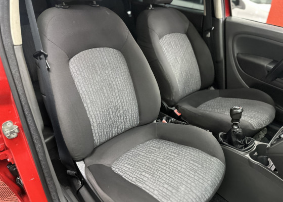 Fiat Punto ESSENCE 1.6 Flex 16V 5p 2011 Flex