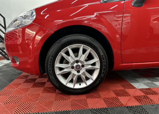 Fiat Punto ESSENCE 1.6 Flex 16V 5p 2011 Flex