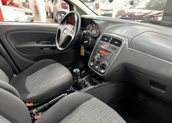 Fiat Punto ESSENCE 1.6 Flex 16V 5p 2011 Flex