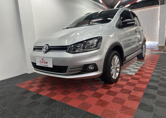 VW - VolksWagen Fox TRACK 1.0 Flex 12V 5p 2017 Flex Flex