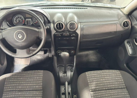 Renault SANDERO Privilège Hi-Flex 1.6 16V 5p Aut 2013 Flex