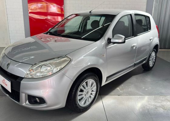 Renault SANDERO Privilège Hi-Flex 1.6 16V 5p Aut 2013 Flex